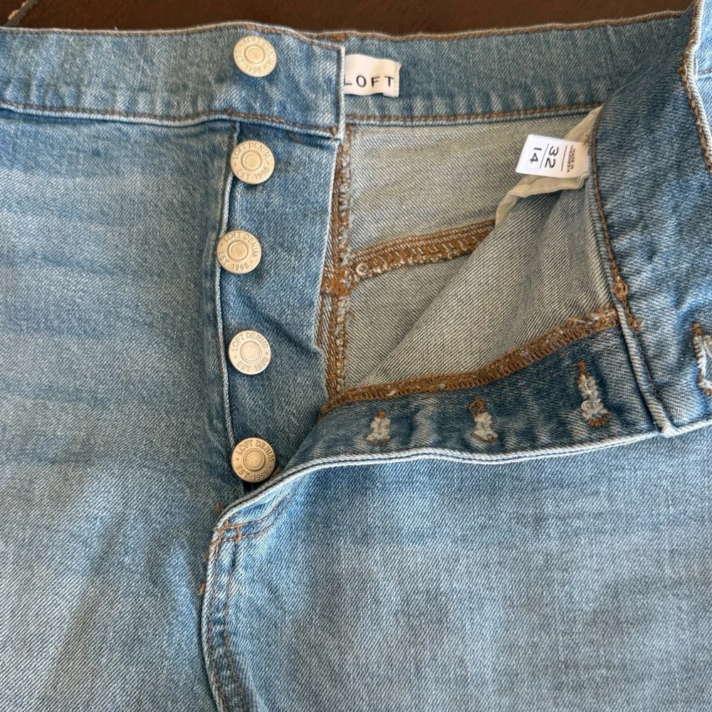 LOFT Button Front High Rise Destructed Cut Off Blue Denim Jean Shorts 32/14